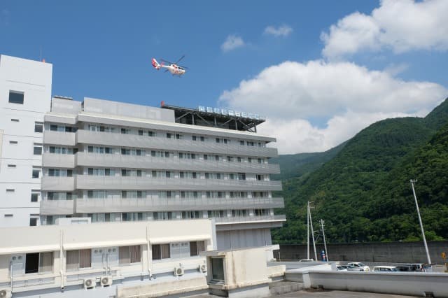 徳島県立三好病院 外観
