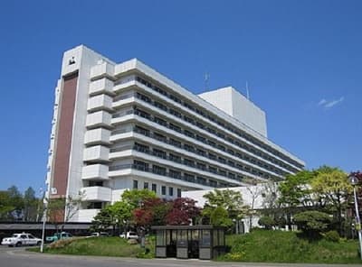 青森県立中央病院 外観