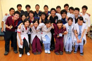 横浜市立市民病院 外観