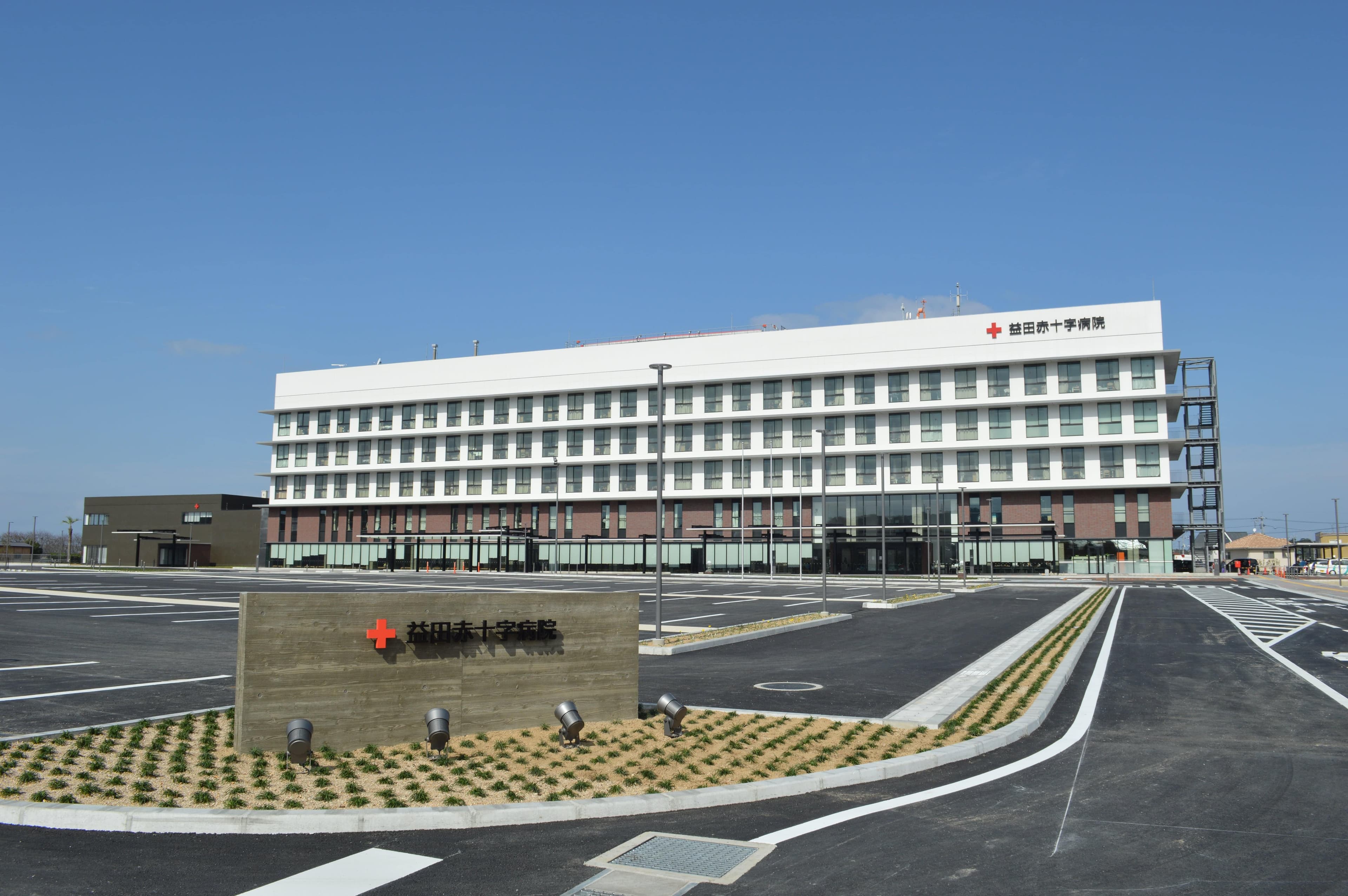 益田赤十字病院 外観